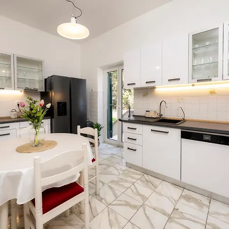 וילה Mediteran *