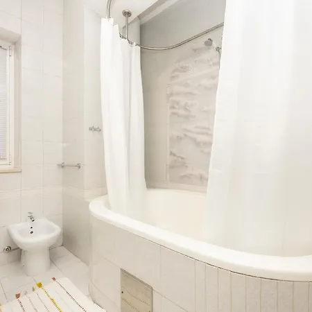 فيلة Mediteran سبليت