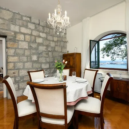 Mediteran ヴィラ *